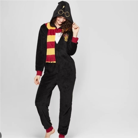 Warner Bros. Other - HARRY POTTER Gryffindor Uniform Black Hooded Onesie Sleepwear - Small